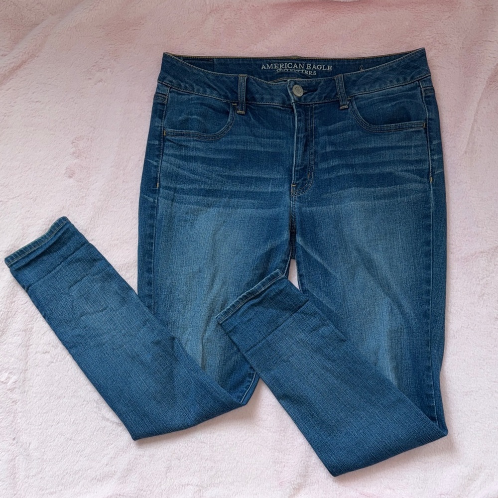American Eagle Skinny Jeans ** Bundle 5+ items and name your offer!!! 💖💞